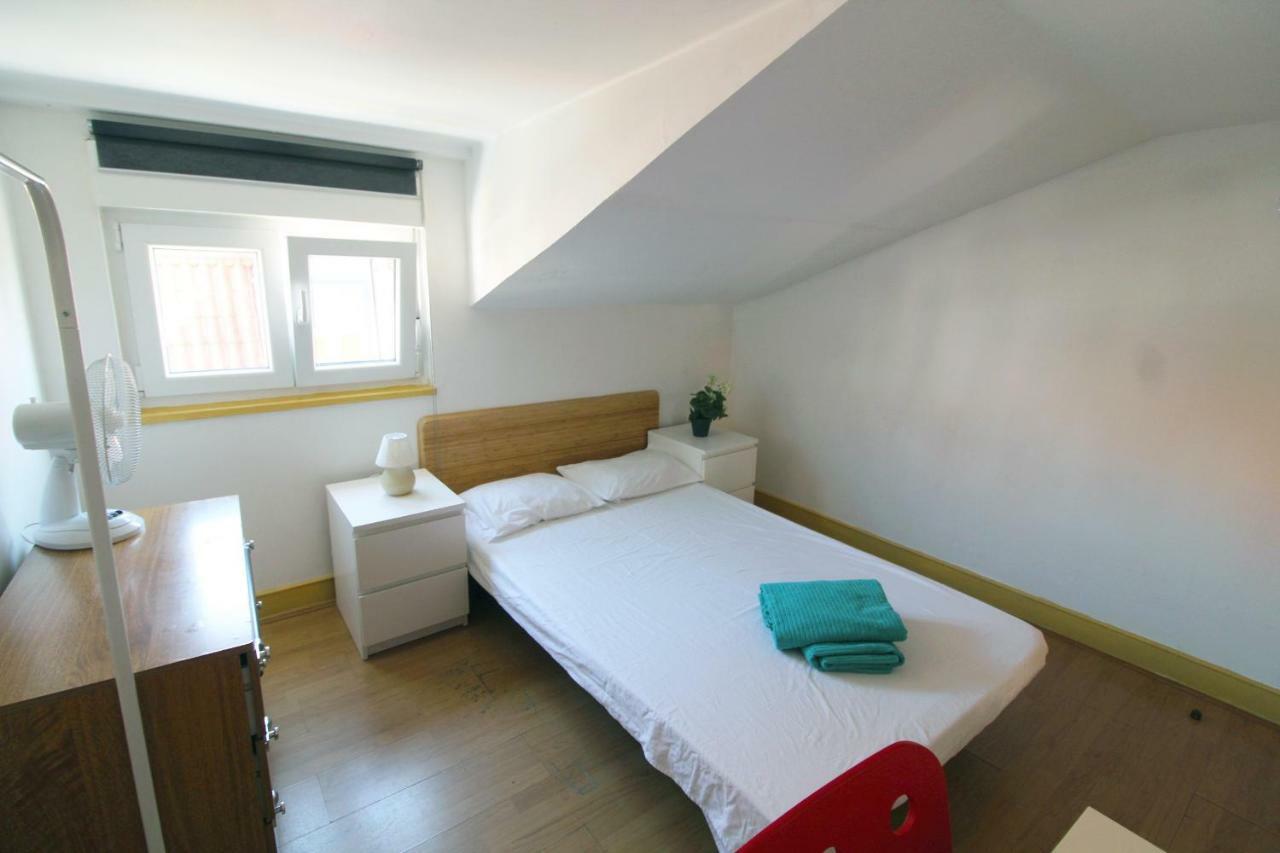 Room In Marechal Saldanha 3Rd Floor Lisbon Ruang foto